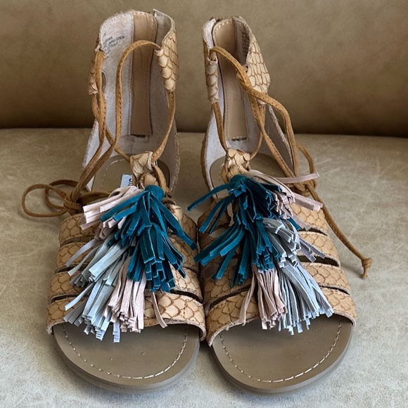 Steve Madden Monrowe Suede Tassel Leather Gladiator Sandals Size 6.5 NWOT Boho - Picture 2 of 11